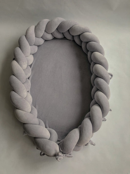 BABYNEST TRESSE GRÃ…