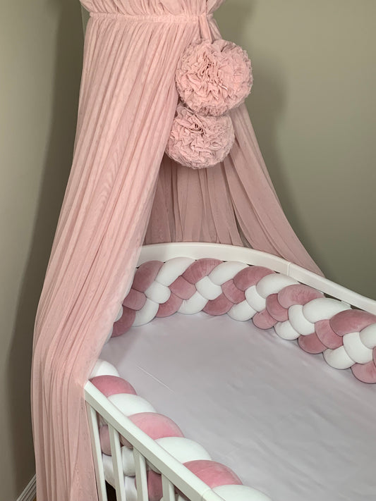SOVFLÄTA/SPJÄLSKYDD FYRFLÄTAD 360CM LJUS GAMMELROSA & VIT